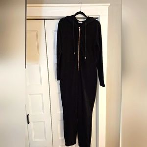 Womens Yitty black jumper body suit XL heart pockets new w/o tags jumpsuit